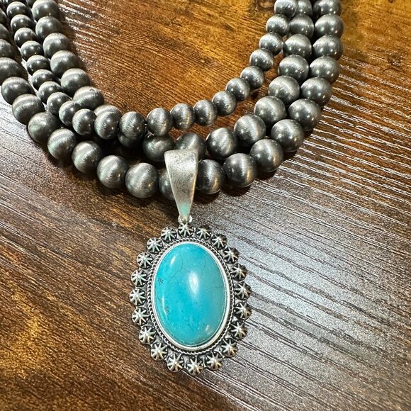 Navajo Turquoise Beaded Necklace 18 Inch 3‎ Strand Design, Boho Cowgirl Style, S - Picture 3 of 11